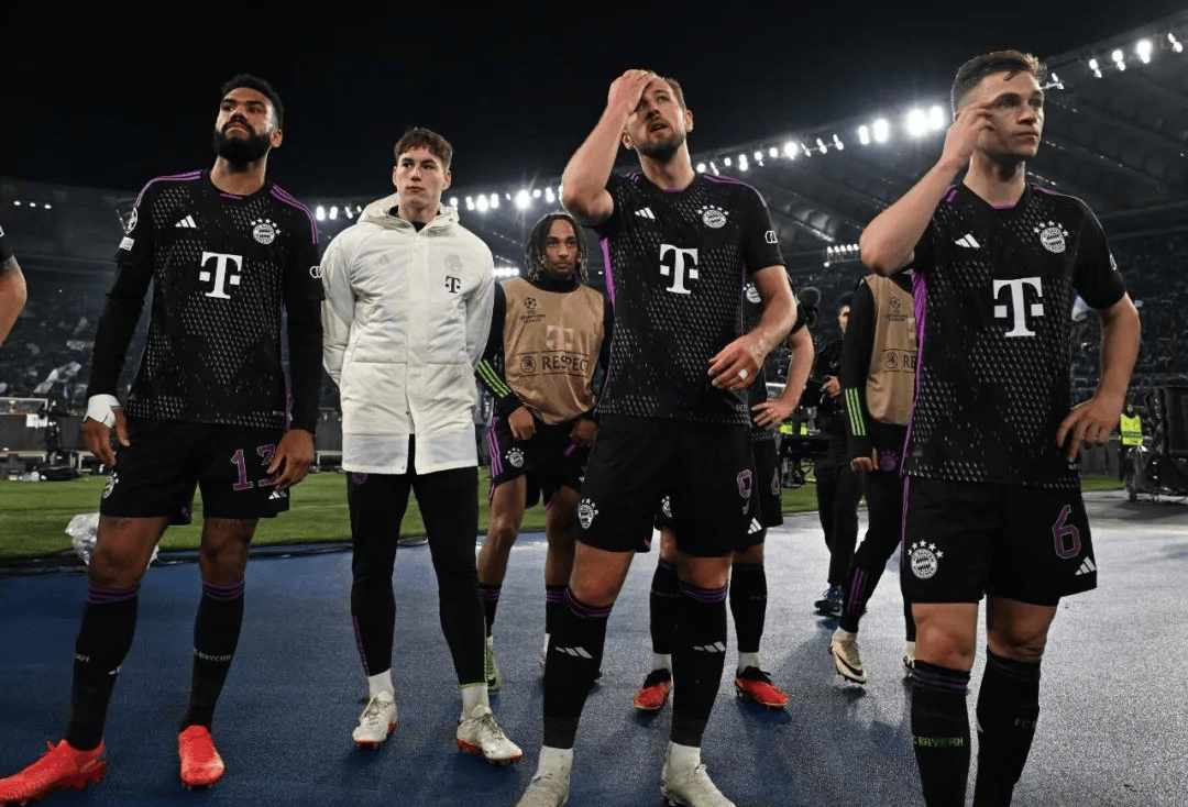 劳塔罗荣获盖泽塔体育奖（Gazzetta Spo...（劳塔罗斩获米兰体育报年度大奖）