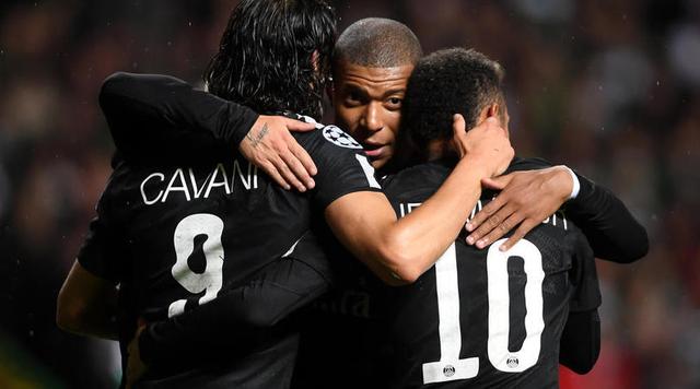 何宇鹏：在国安踢球真的很幸福；法比奥实至名归的金靴太帅啦（何宇鹏：为国安踢球倍感幸福；法比奥金靴名副其实，帅气十足）