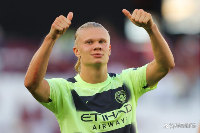 这脚传球太绝了，全队惊呆（这一脚妙传封神，全队当场愣住）