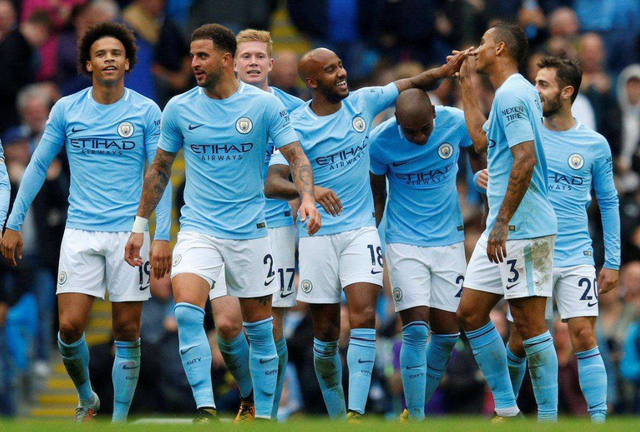 球星用表现撑起一片天（巨星凭实力扛起全场）