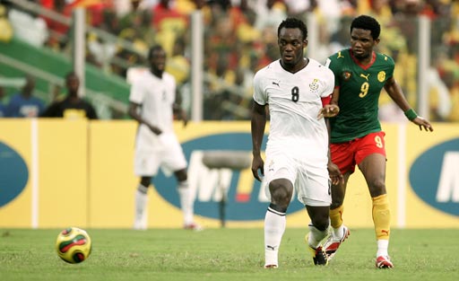 告别队长，热刺球员赛后在球场上将孙兴慜高高抛起