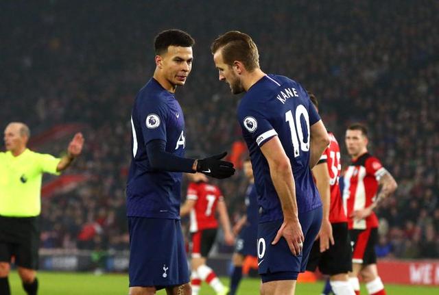 内收肌受伤将伤停数月，莫拉塔：事与愿违，沮丧之情异常沉重（内收肌受伤预计休战数月，莫拉塔：事不遂人愿，沮丧难以言表）