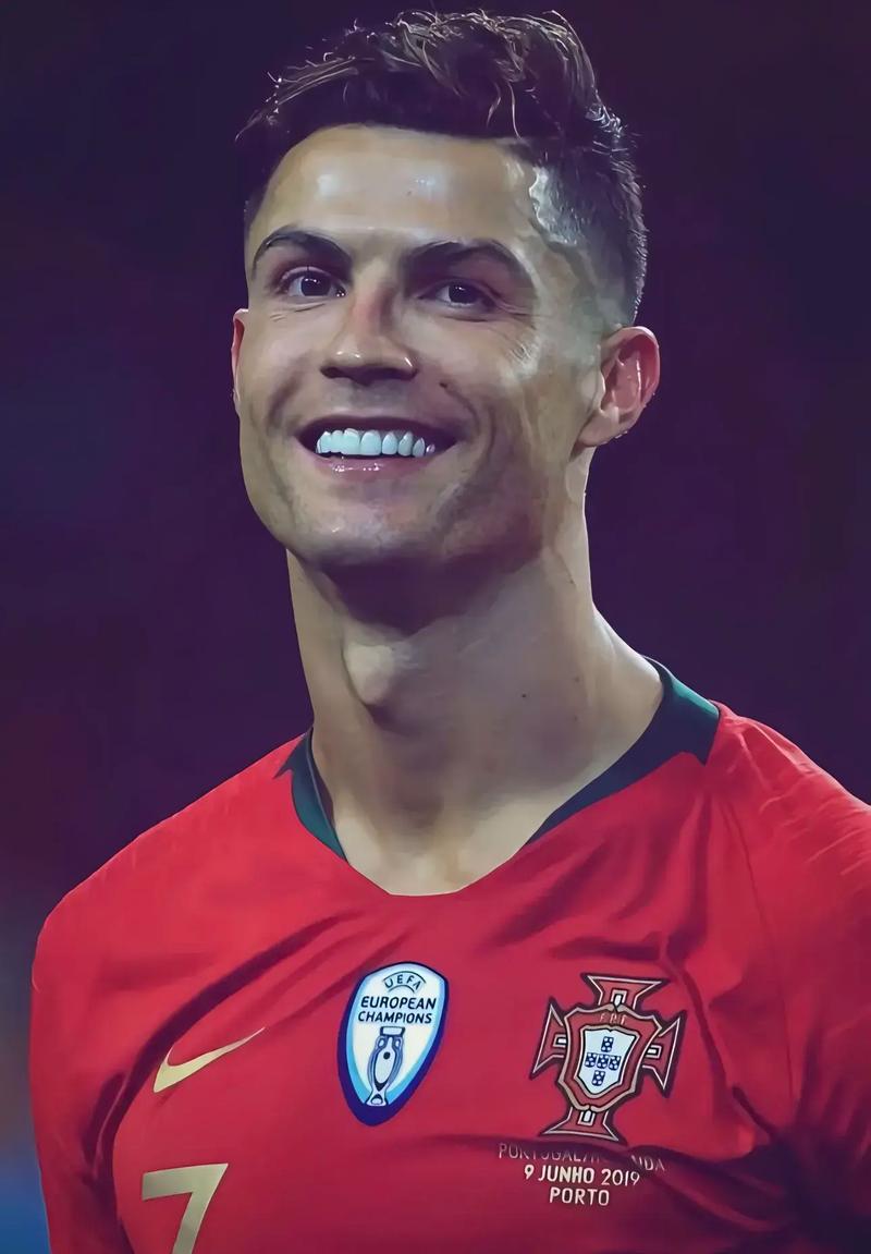 恩古莫哈：我不着急在一线队取得更多成功，因为我还很年轻（恩古莫哈：我还年轻，不急于在一线队追求更多成就）