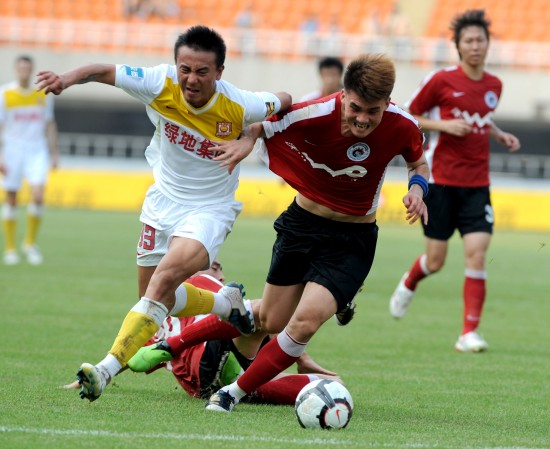 葡萄牙队首夺U17世界杯冠军，C罗：祝贺世界冠军🏆（葡萄牙U17首次加冕世界杯，C罗致贺：恭喜世界冠军🏆）