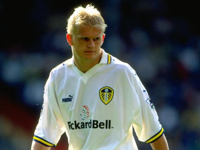 库里发布圣诞庆祝短片，穿的还是UA鞋