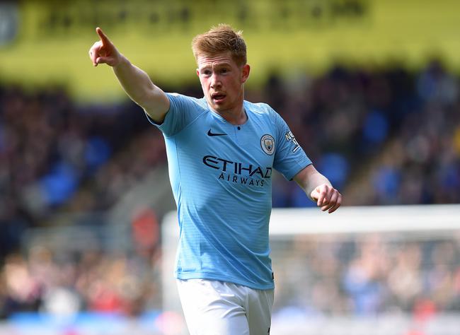 队报评法国vs阿塞拜疆：古斯托最佳，多人7分（队报法阿之战评分：古斯托全场最佳，多人获7分）